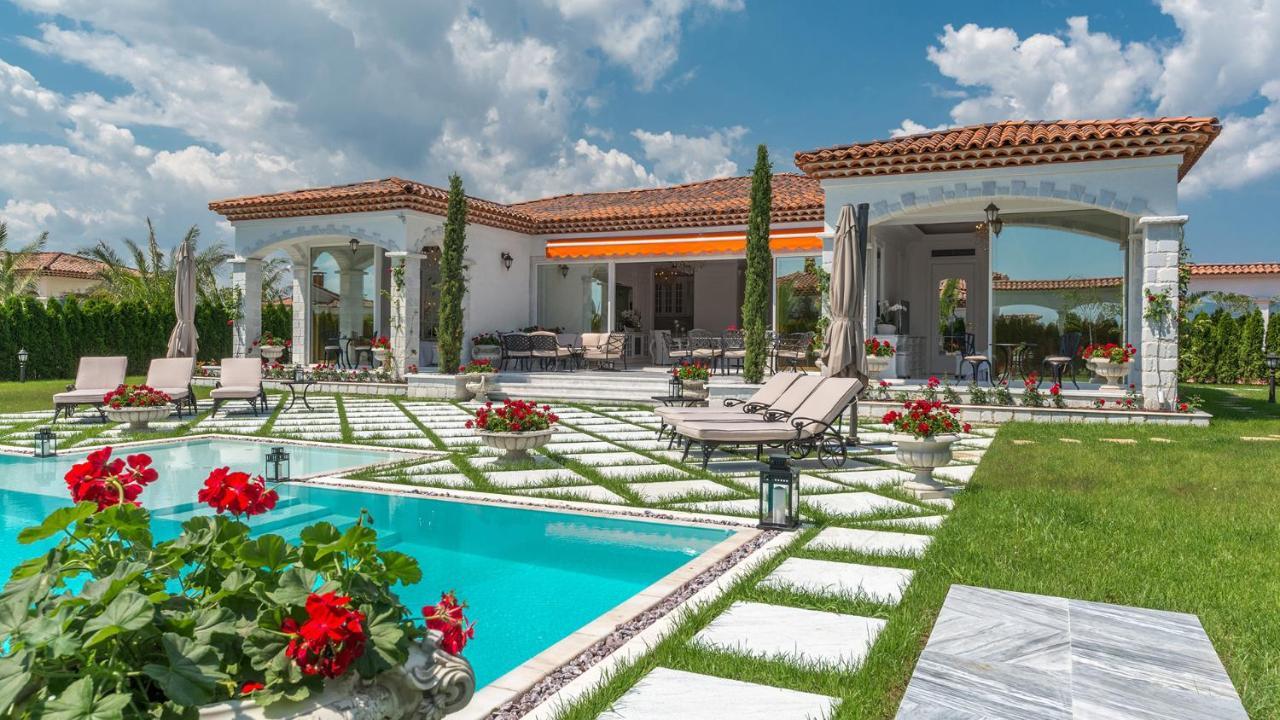 Eden Park Luxury Villas Slântsjev Brjag Eksteriør bilde